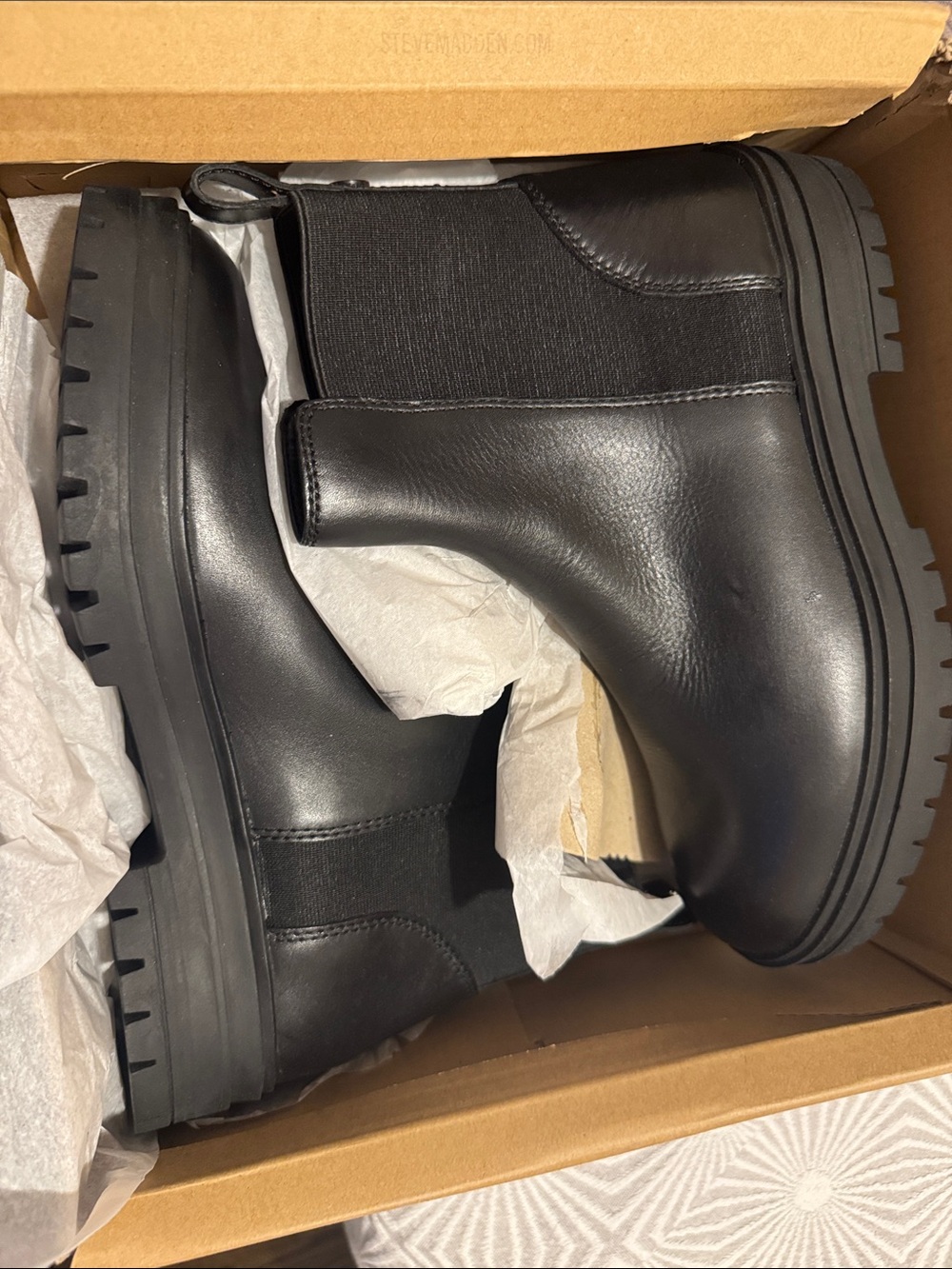 Steve Madden Women's Black Chelsea Lug Booties